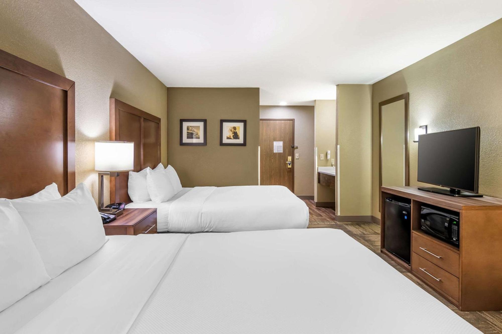 Comfort Inn Sedalia Station Екстер'єр фото