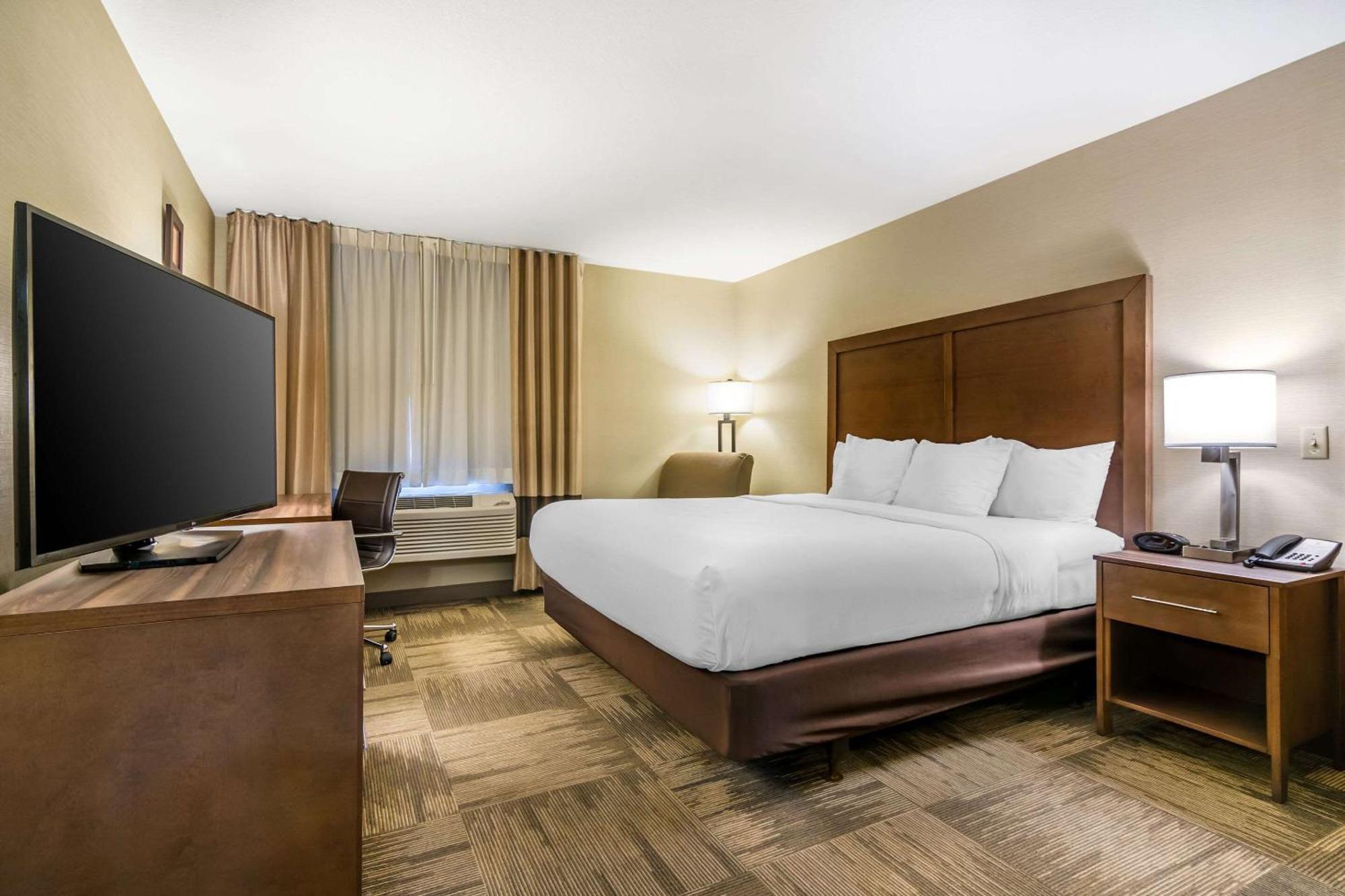 Comfort Inn Sedalia Station Екстер'єр фото