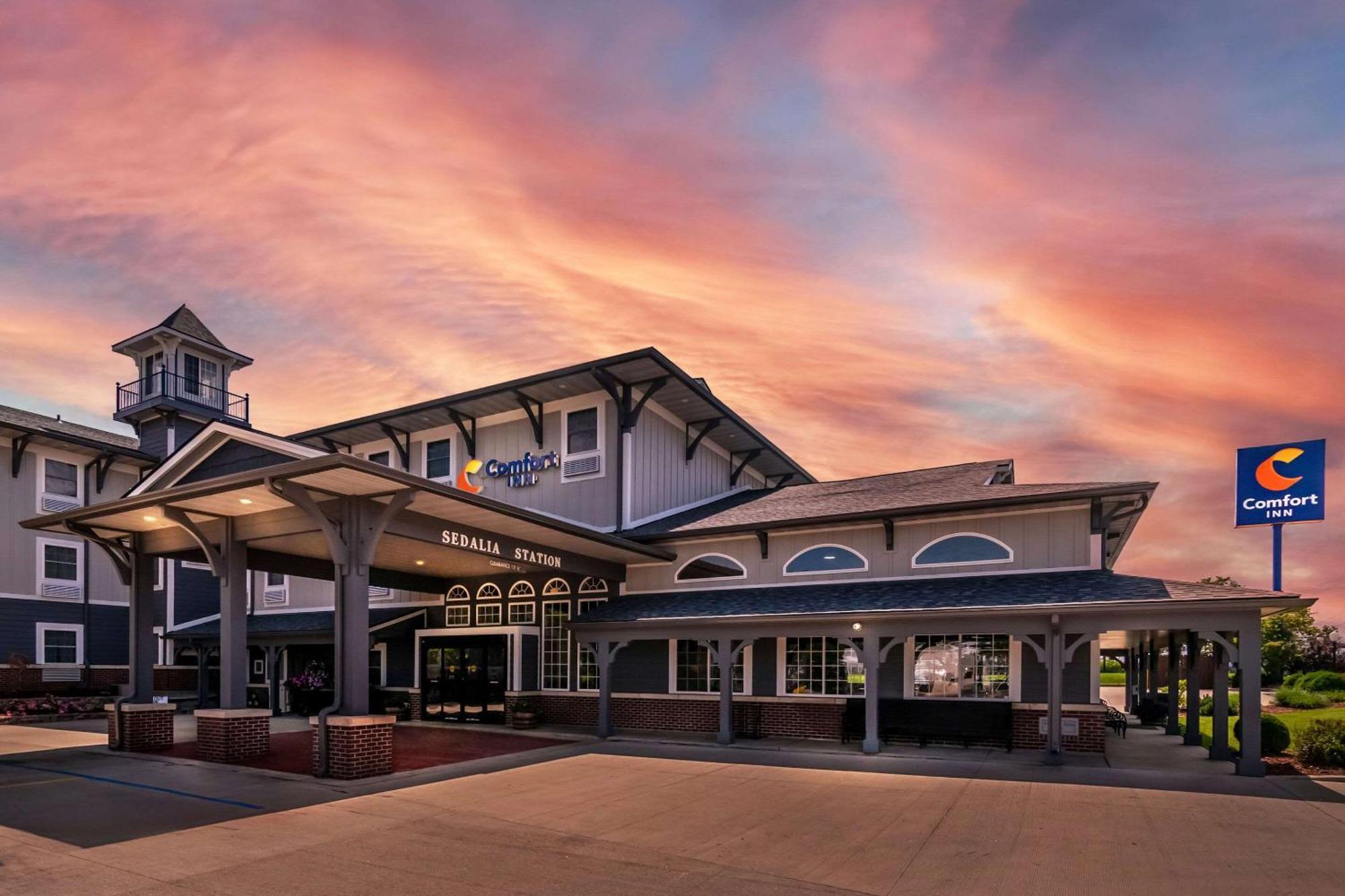Comfort Inn Sedalia Station Екстер'єр фото